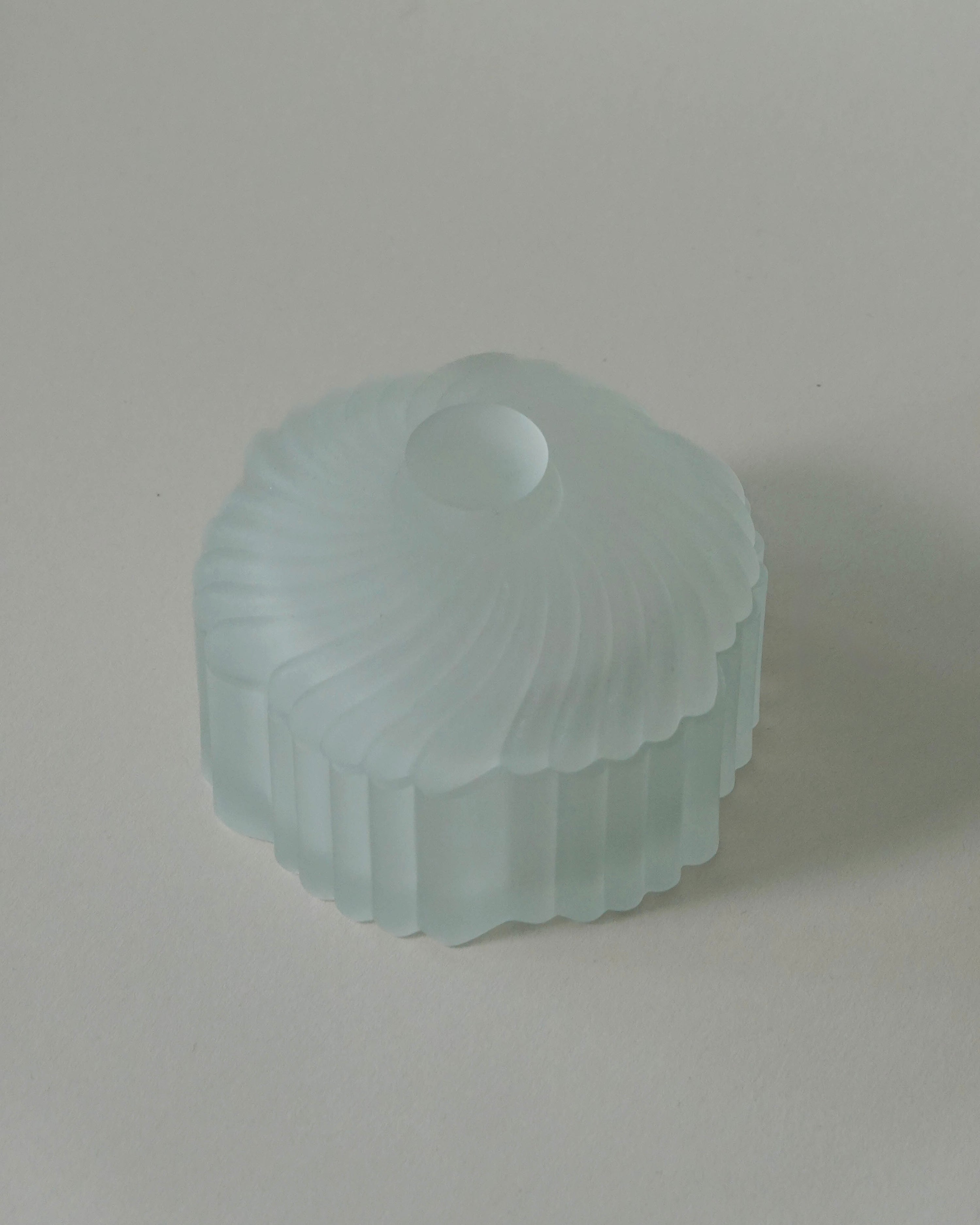 Shell Fluted Frosted Glass Box